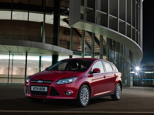 All New Ford Focus 5 door in Candy Red (Exterior Front)