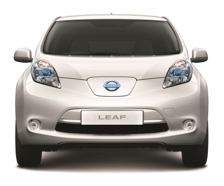 06 Nissan LEAF_front
