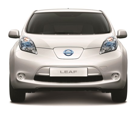 06 Nissan LEAF_front