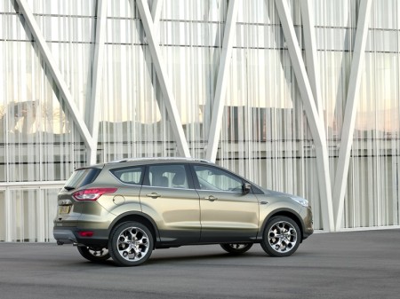 Ford Kuga_002