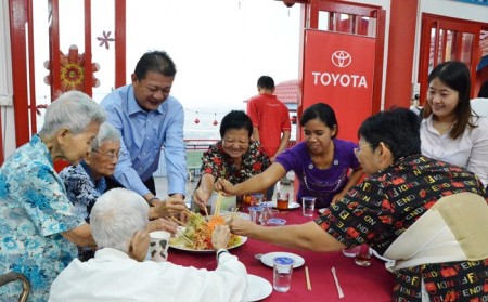 Volunteers UMW Toyota Motor 1