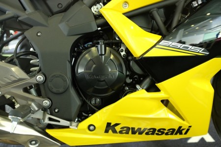 kawasaki-ninja-250SL-mekanika (15)