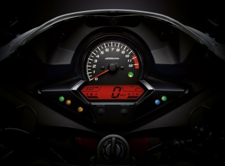 Honda-CBR250R-mekanika (11)