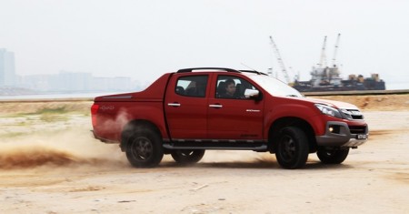 Isuzu-V-Cross-Adventure-mekanika (4)