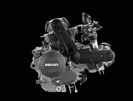 Ducati-Monster-796-S2R-mekanika (21)