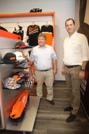 KTM-CKD-lifestyle-showroom-mekanika (4)