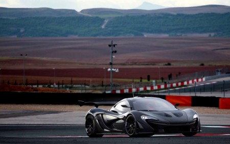 McLaren-P1-GTR-mekanika (9)