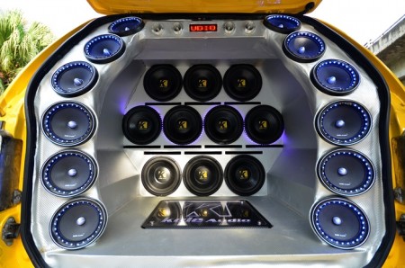 Toyota-Unser-Kole-Audio-mekanika (18)
