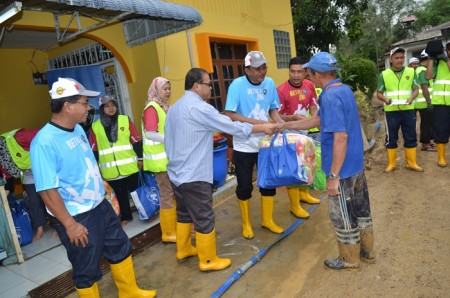 proton-bantuan-banjir-mekanika