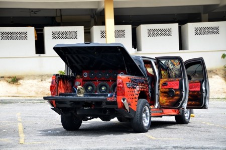 Isuzu-D-Max-America-sound-mekanika (14)