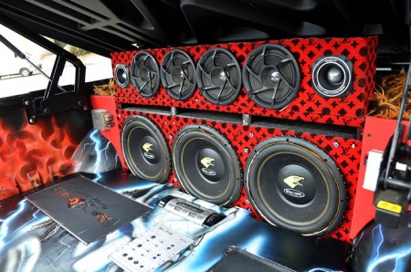 Isuzu-D-Max-America-sound-mekanika (16)