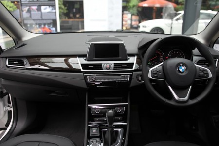 BMW-220i-Gran-Tourer -2015-mekanika (5)