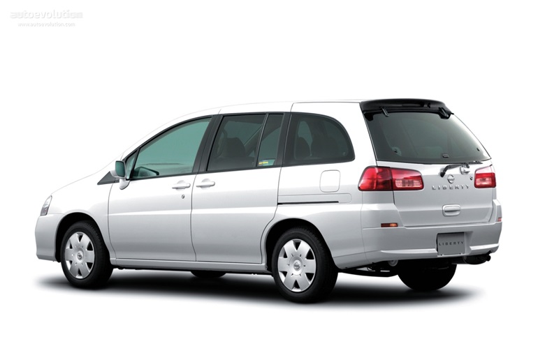 Nissan liberty 2003