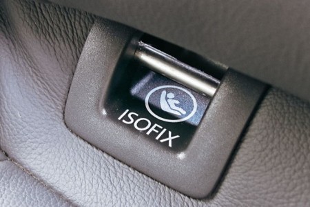 Volkswagen-ISOFIX-mekanika (2)