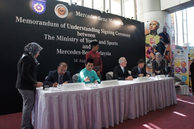 Mercedes-Benz-MoU-IKBN-mekanika (2)