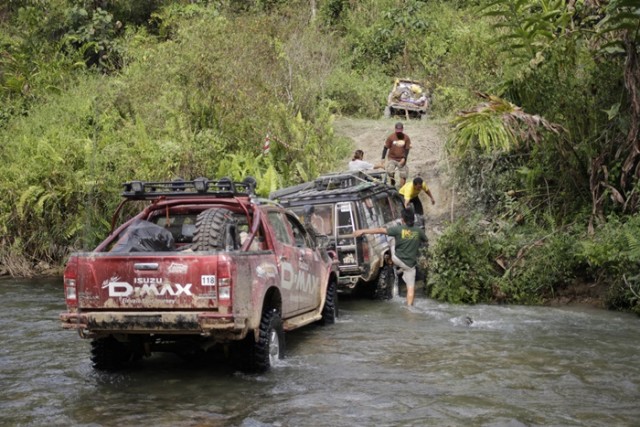 Borneo-Safari-Isuzu-D-Max-mekanika (1)