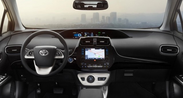 Toyota-Prius-2016-mekanika (4)