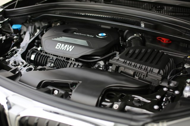BMW-X1-2015-mekanika (13)