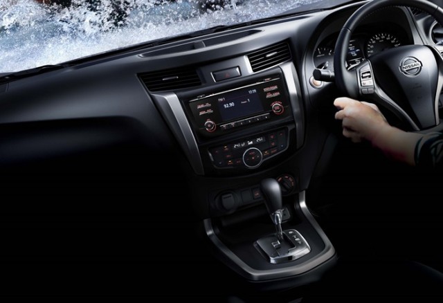 Nissan-NP300-Navara-leaflet-mekanika (3)