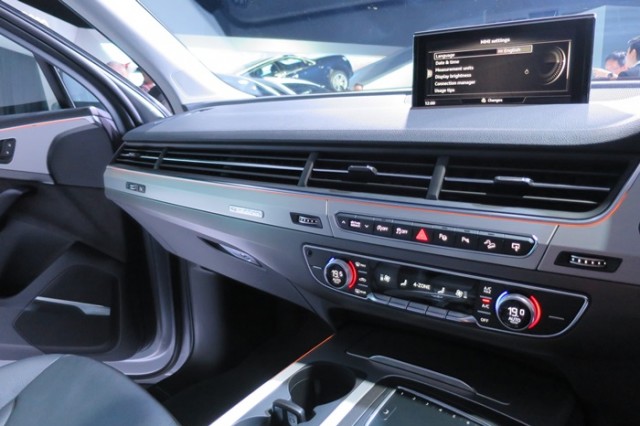 Audi-Q7-2015-mekanika (15)