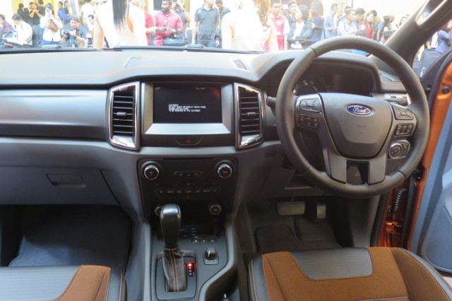 Ford-Ranger-facelift-2015-mekanika-13-640x426