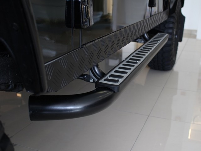Land-Rover-Defender-Limited-Edition-mekanika (3)