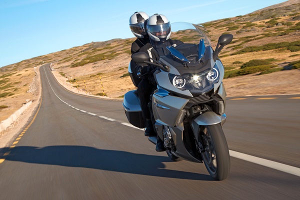 BMW-Motorrad-Laser-Headlight-mekanika (4)