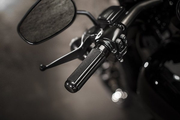 Harley -Davidson- Pro-Street-Breakout-mekanika (11)