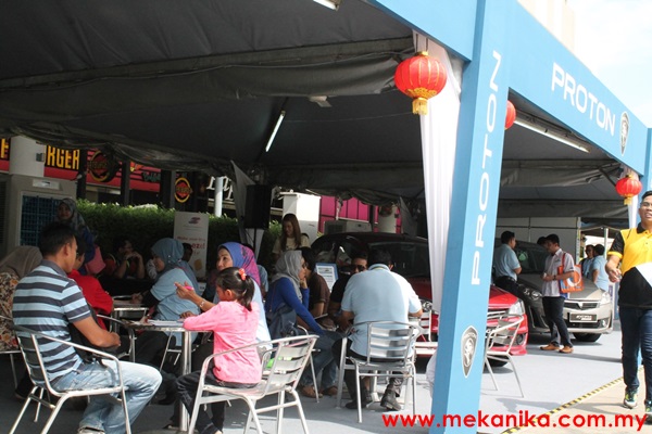 Proton-it's-in-the-drive-campaign-mekanika (1)