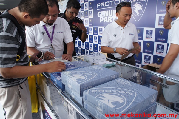 Proton-it's-in-the-drive-campaign-mekanika (7)