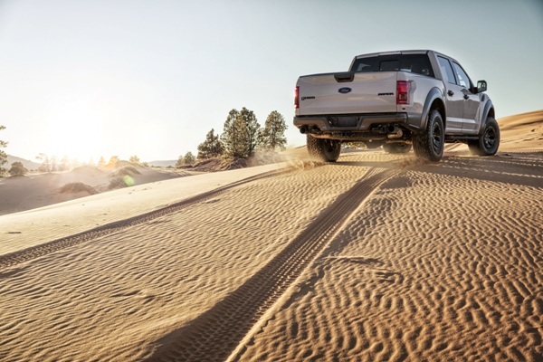 ford-f-150-reptor-superscrew-mekanika03