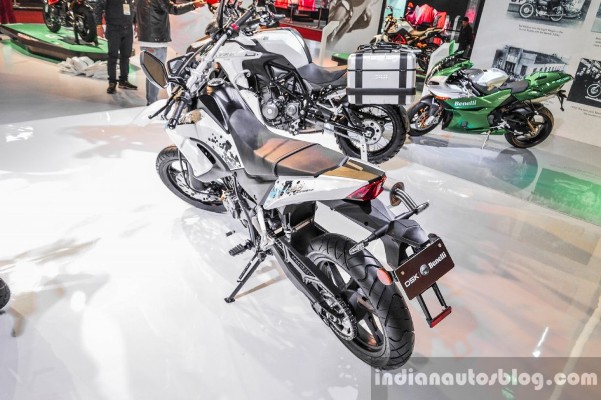 Benelli-Tornado-Naked-T-135-exhaust-at-Auto-Expo-2016-1024x681 (3)