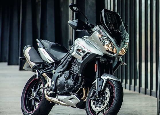triumph-tiger-sport-2016-mekanika (2)
