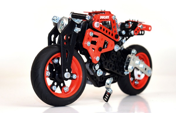 Ducati-Maccano-toy-mekanika (1)
