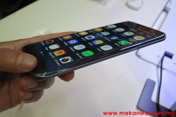 Samsung-Galaxy-S7-edge-launch-mekanika (6)