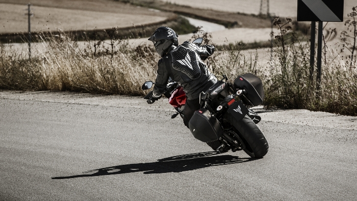 2016-Yamaha-MT09-Tracer-mekanika (2)