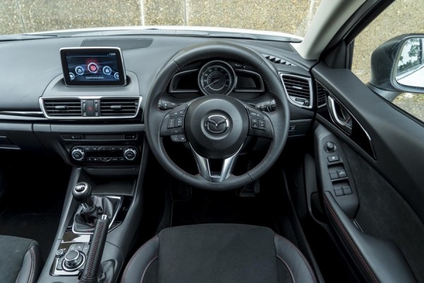 Mazda3-Sport-Black-2017-mekanika (1)