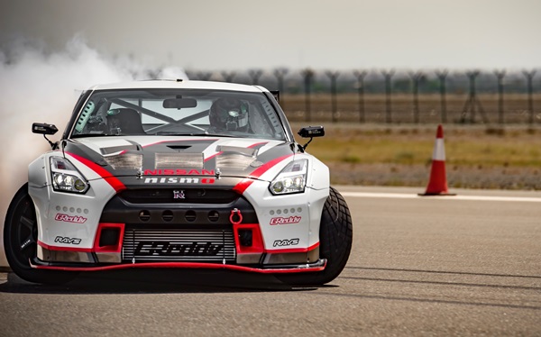 Nissan-GT-R-Nism0-fastest-drift-mekanika (1)