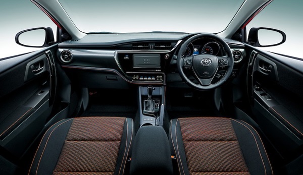 Toyota-Auris-hybrid-japan-mekanika (6)