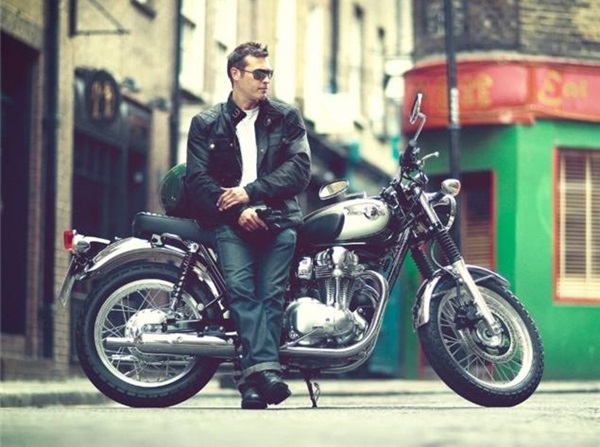 Kawasaki-W800-Final-Edition-mekanika (4)