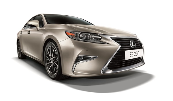 Lexus-ES-250-Luxury-LE-mekanika (1)