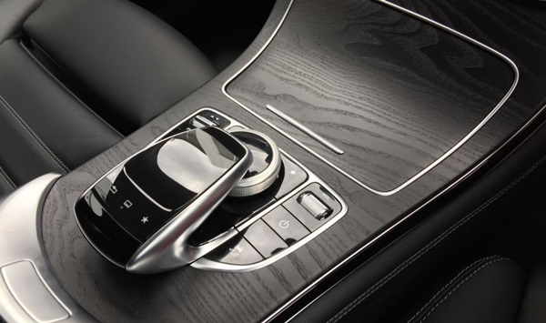 Mercedes-Benz-GLC-250-4MATIC-SKD-mekanika (2)