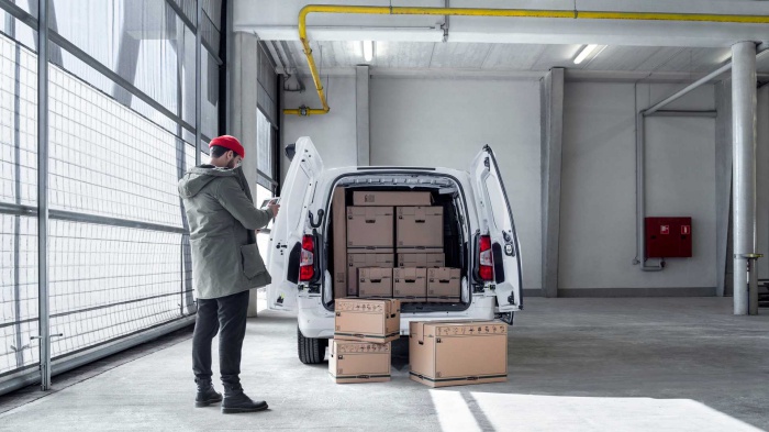 TOYOTA PROACE CITY – VAN KOMERSIAL KECIL UNTUK EROPAH 