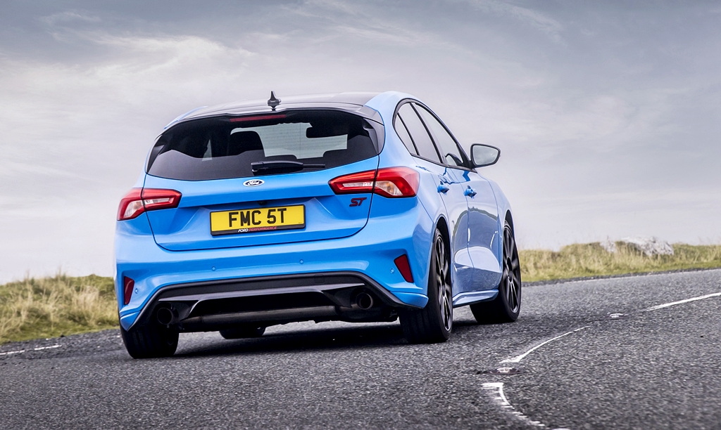 Ford focus st универсал