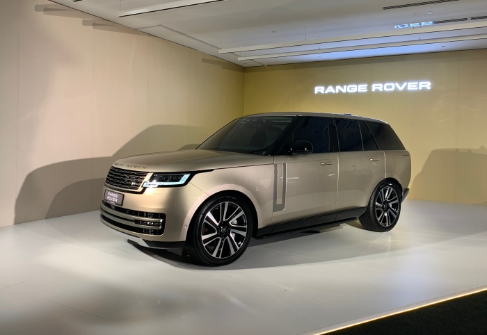RANGE ROVER L460 KINI DI MALAYSIA. 4.4 V8 TURB0, 530PS/750NM, RM2.488 ...