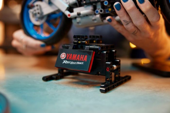 LEGO TECHNIC PERKENALKAN YAMAHA MT-10 SP, HARGA RM990 | Mekanika