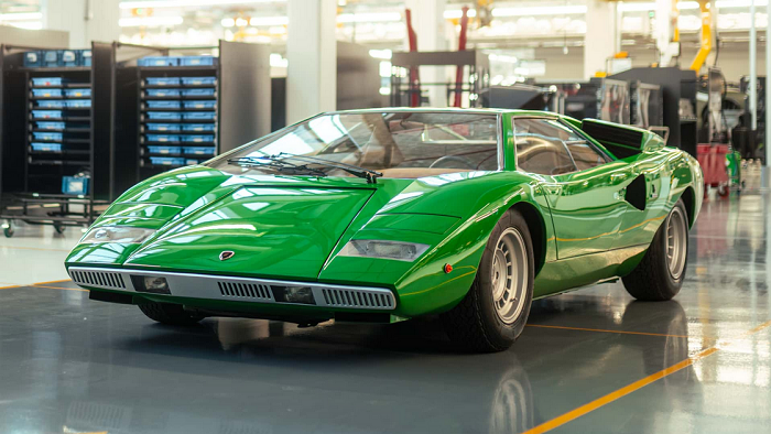 SELAMAT HARIJADI KE 50 LAMBORGHINI COUNTACH – NAMPAK MACAM MUDA JE KAN ...